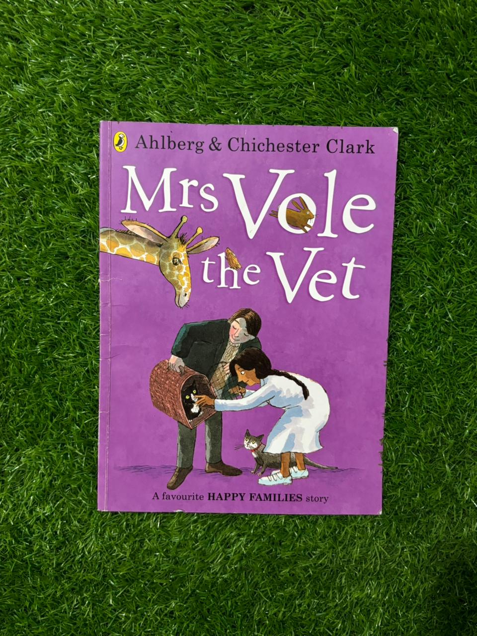 Mrs Vole the Vet (Happy Families)