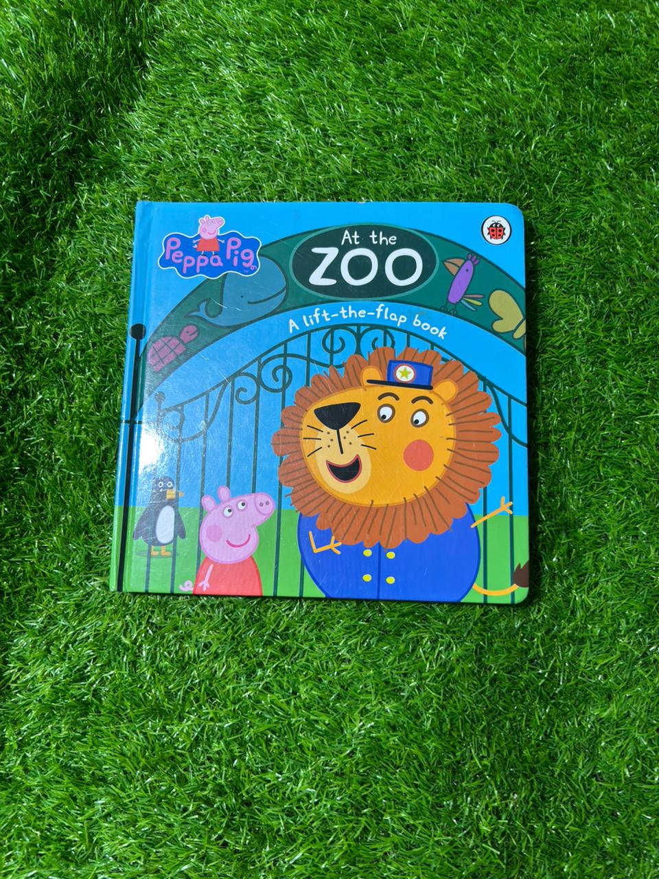 Peppa Pig At The Zoo