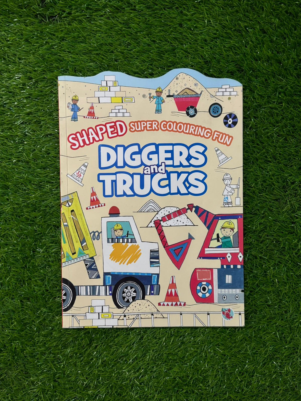 Shaped Super Colouring Fun: Diggers and Trucks