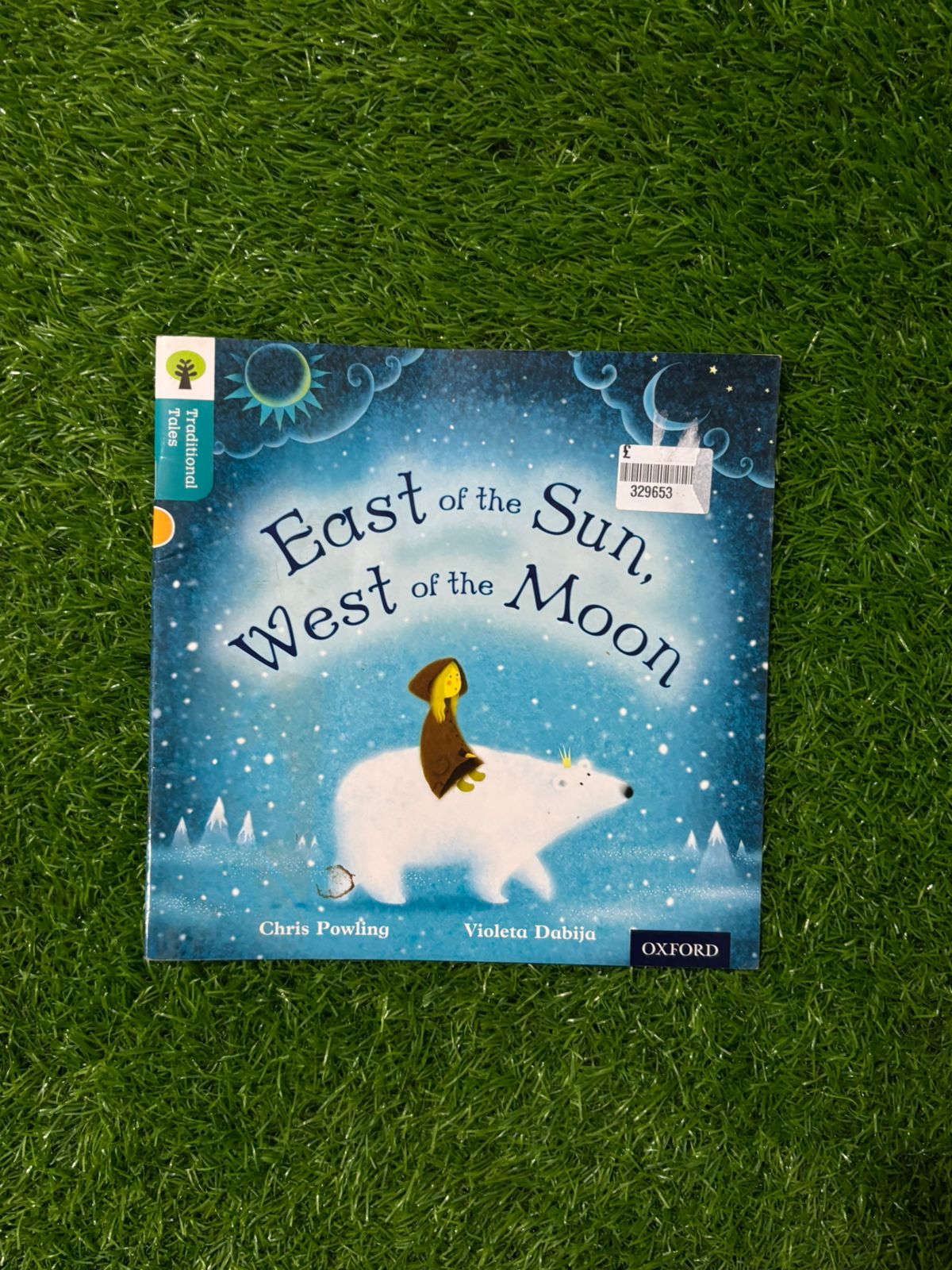 East of the Sun, West of the Moon (Traditional Tales)