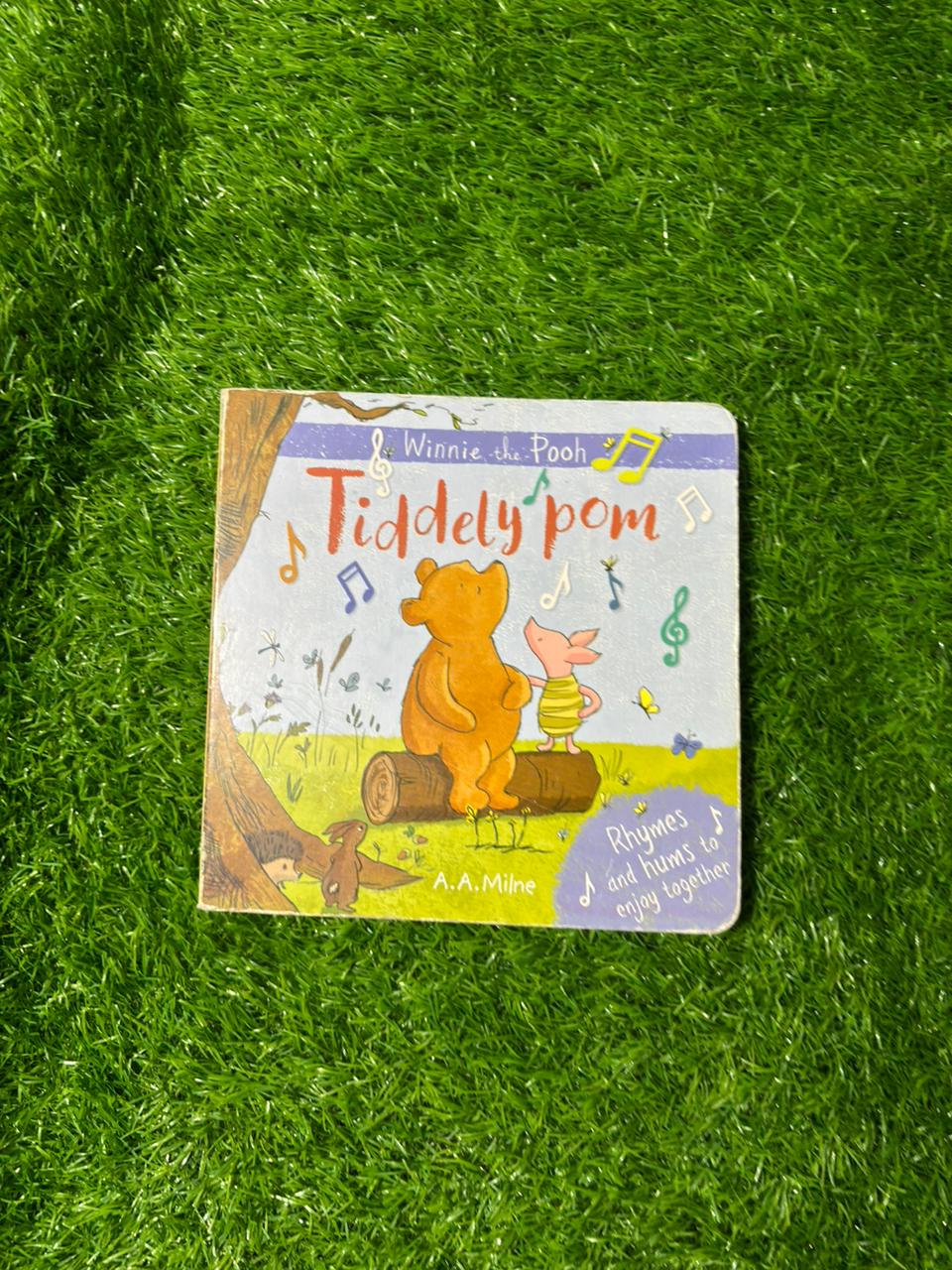 Winnie-the-Pooh: Tiddely Pom: Rhymes and hums to enjoy together