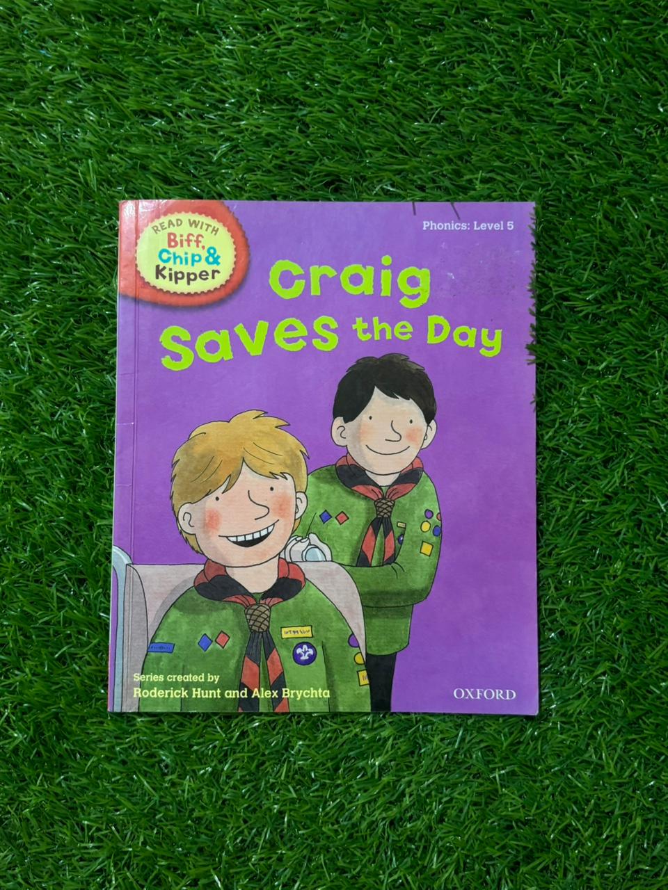 Oxford Reading Tree Read with Biff, Chip, and Kipper: Phonics: Level 5: Craig Saves the Day (Read with Biff, Chip & Kipper. Phonics. Level 5)