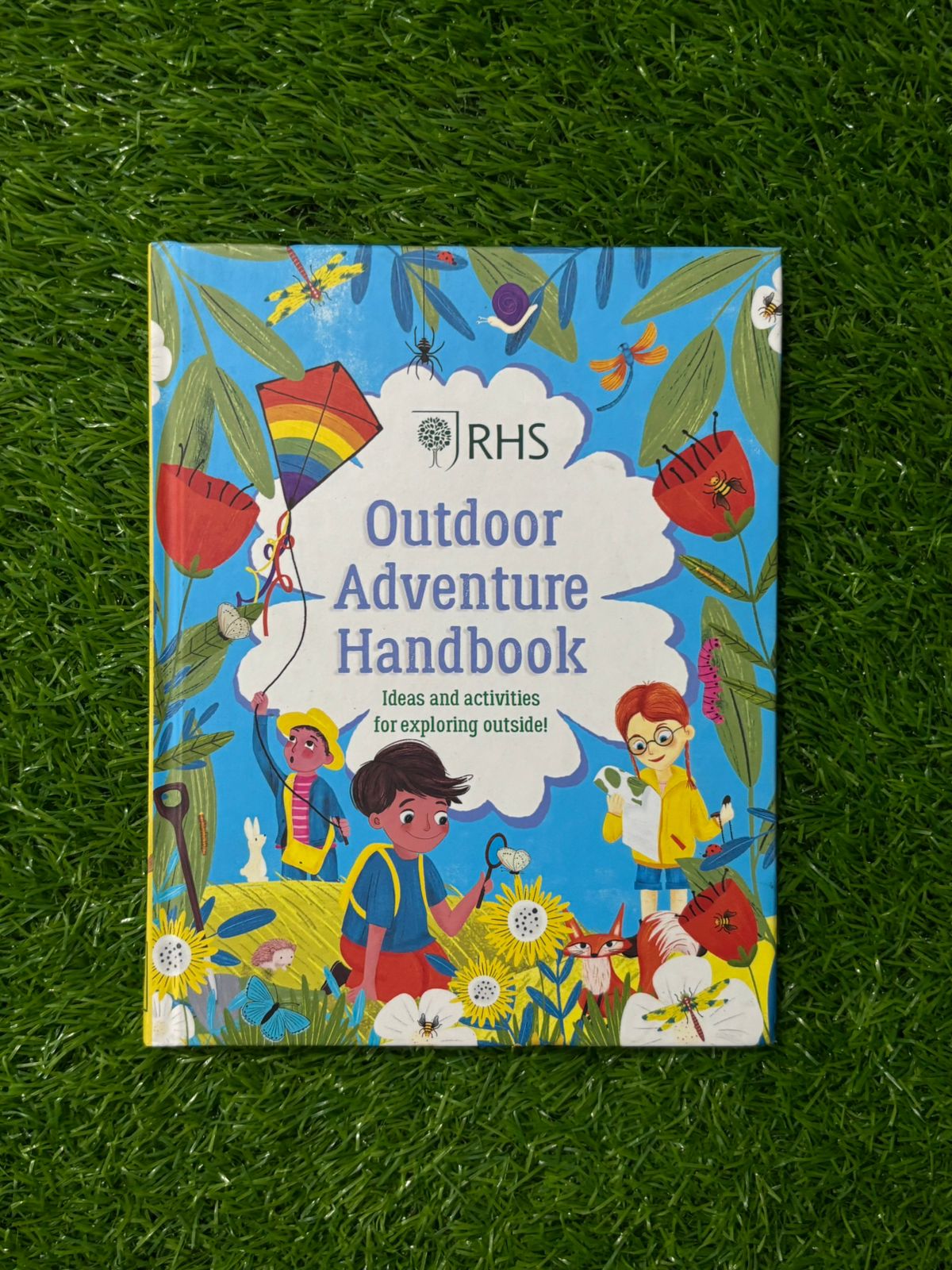 Outdoor Adventure Handbook: 1 (RHS)