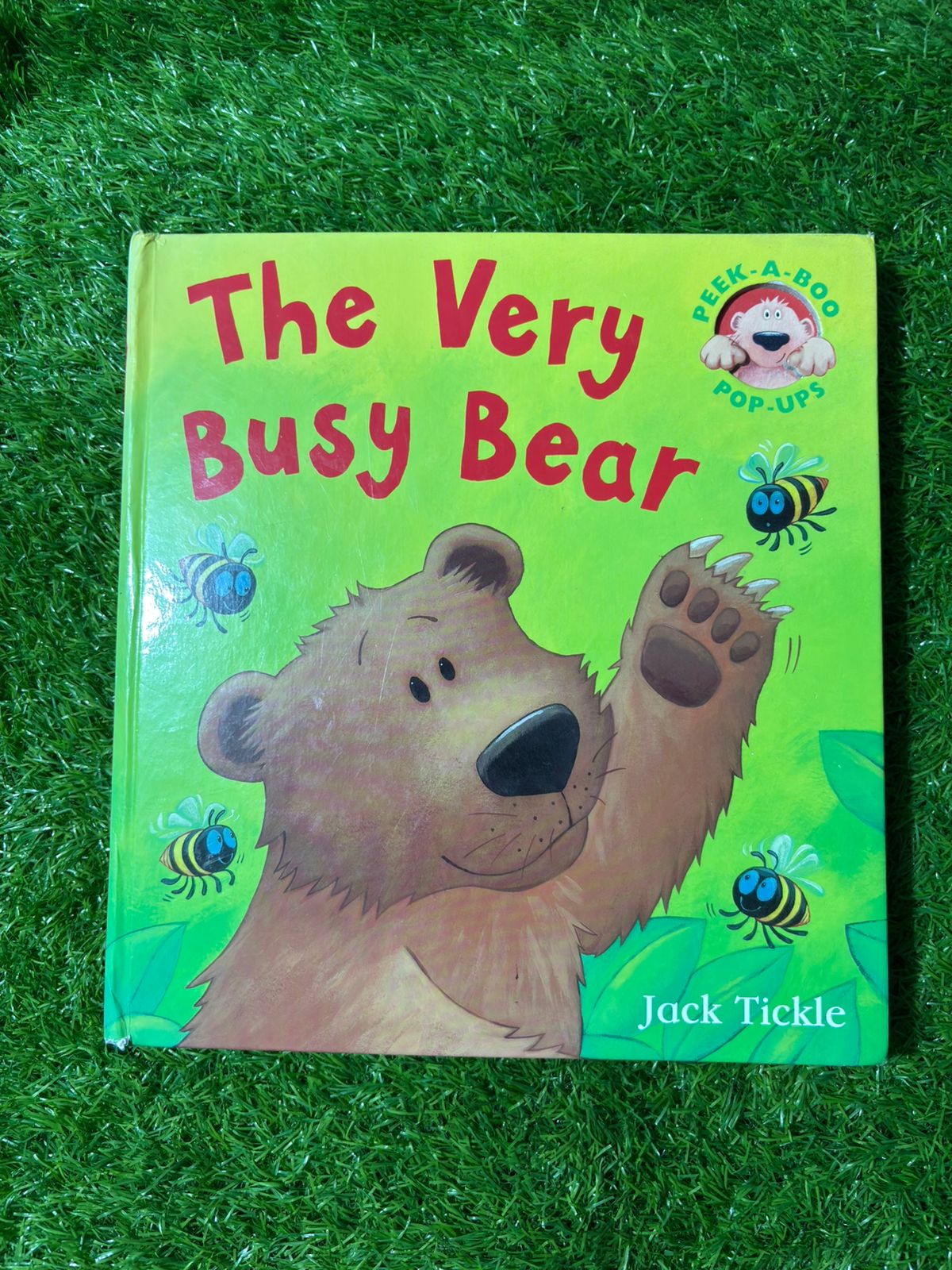 The Very Busy Bear (Peek-a-boo Pop-ups)