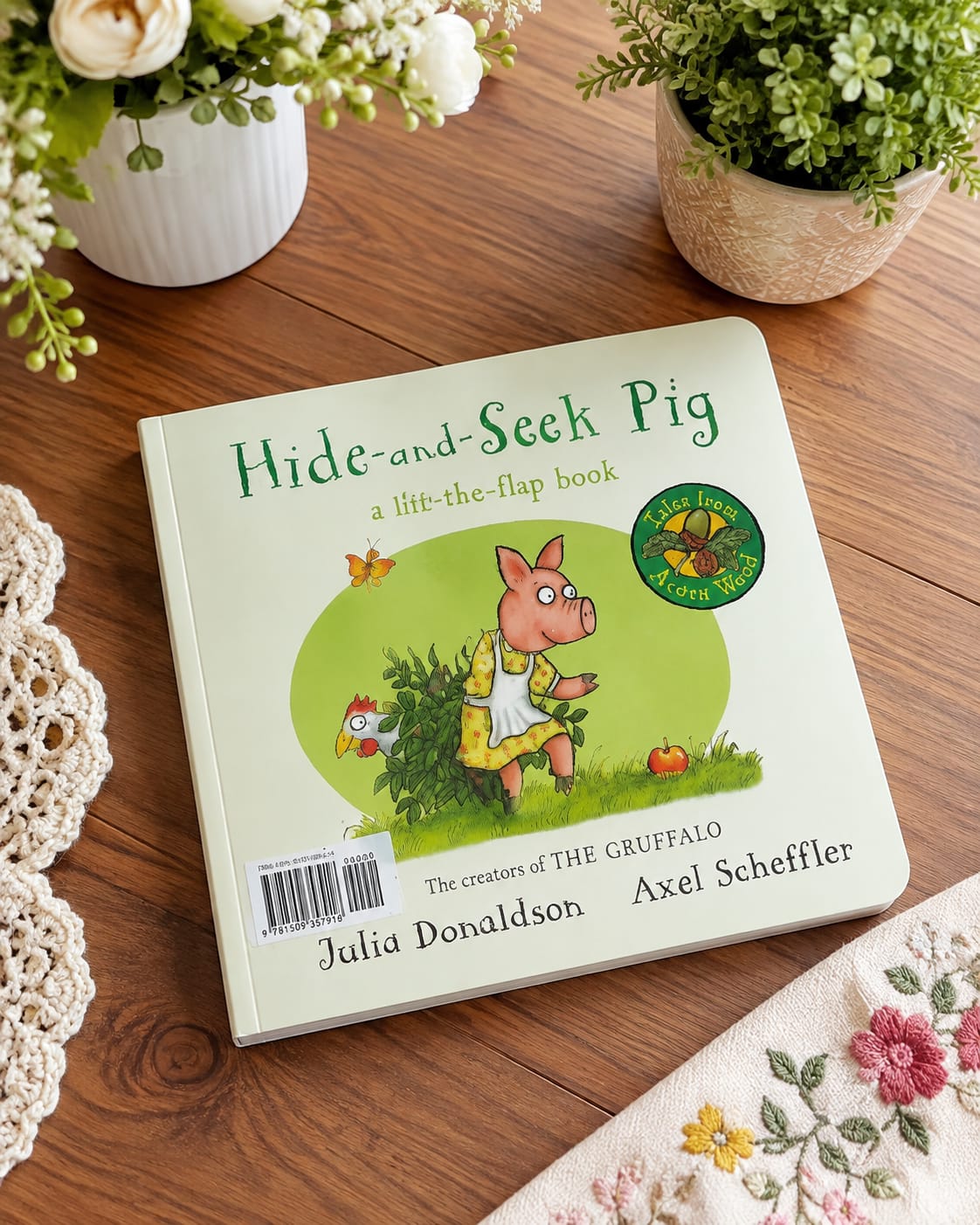 Hide - and - seek pig