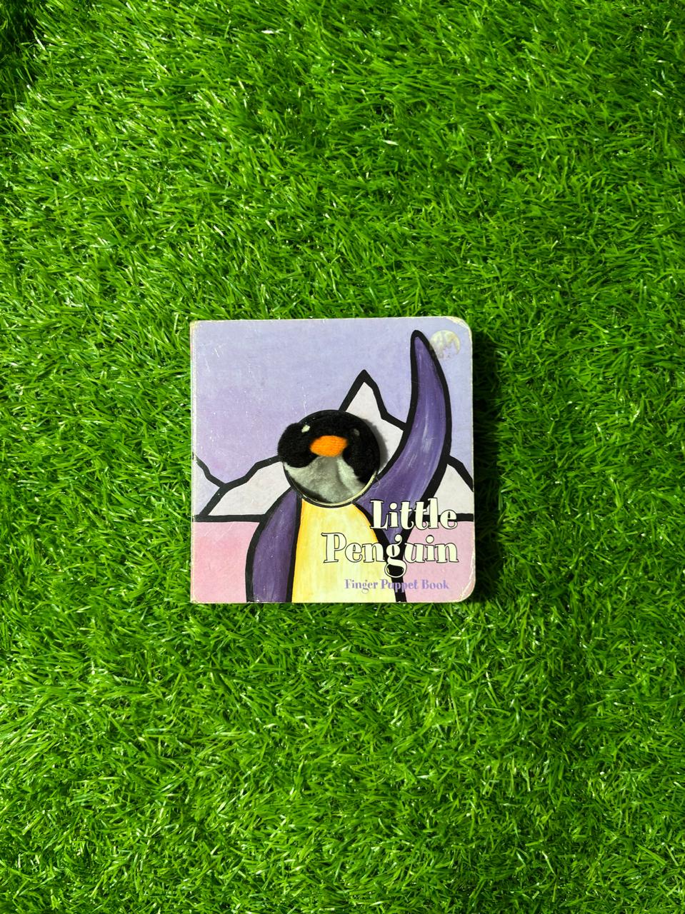Little Penguin: Finger Puppet Book