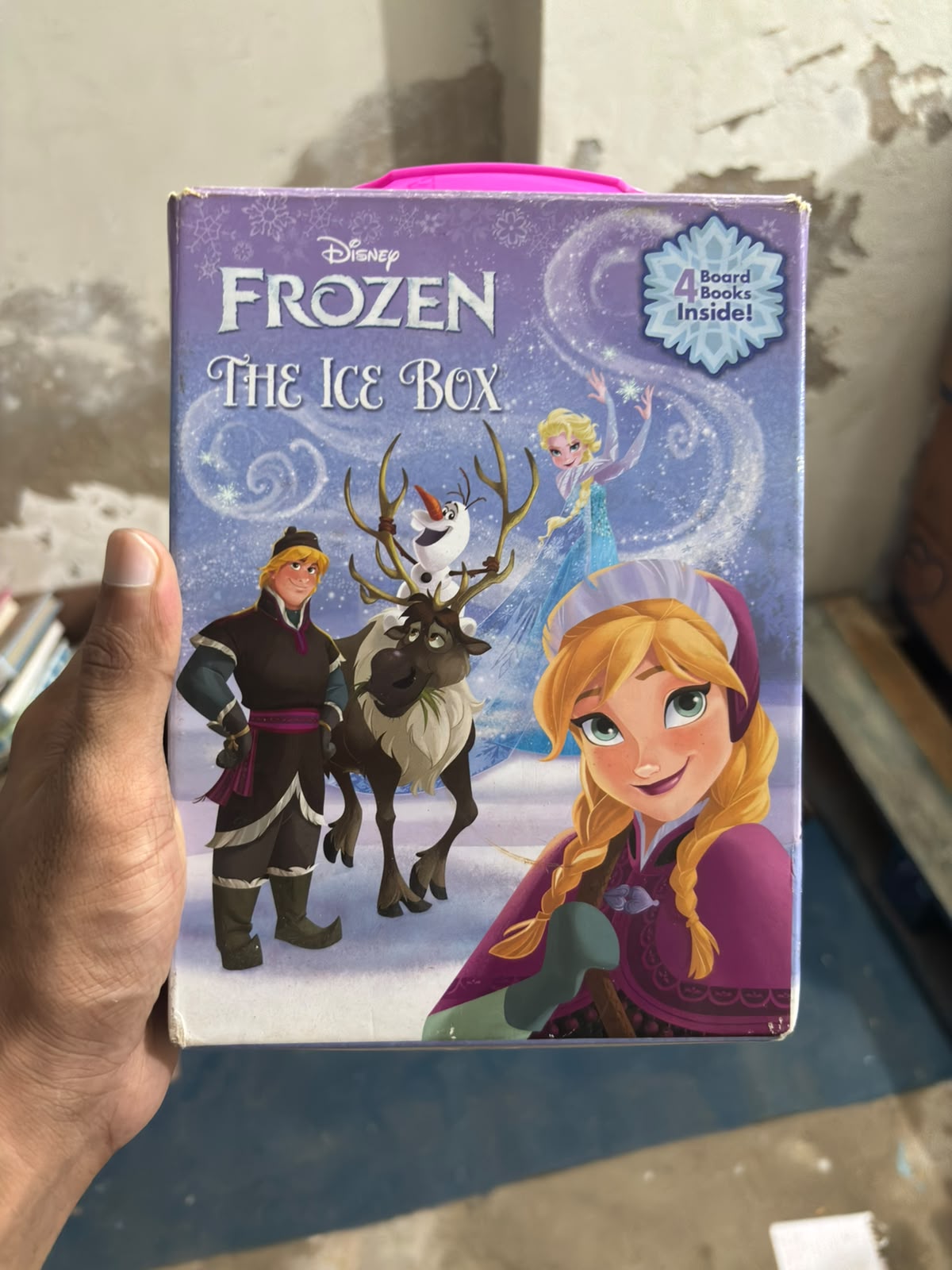 The Ice Box (Disney Frozen) (Friendship Box) Board book